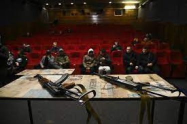 Ο πόλεμος της αλήθειας κατά της υποκρισίας