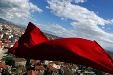 Για τα κόμματα της αντιπολίτευσης