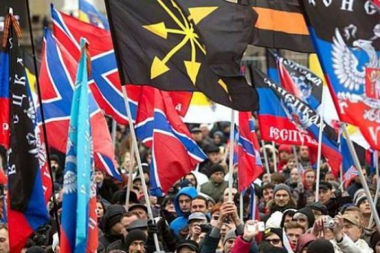 Η αλληλοτροφοδότηση του εθνικιστικού μίσους σε δυτική και ανατολική Ουκρανία