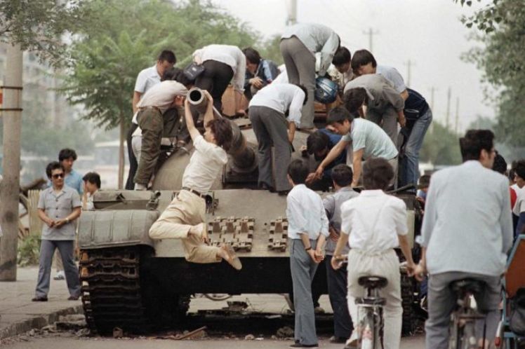 33 χρόνια απ’ τη σφαγή της Τιέν Αν Μεν – το κινεζικό κίνημα έχει εκκρεμότητες
