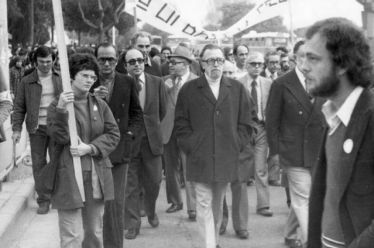 Μεταπολίτευση και Ιστορία