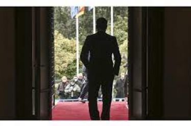 Μητσοτάκης τέλος – Συγκυβέρνηση και δοτός πρωθυπουργός εν όψει;