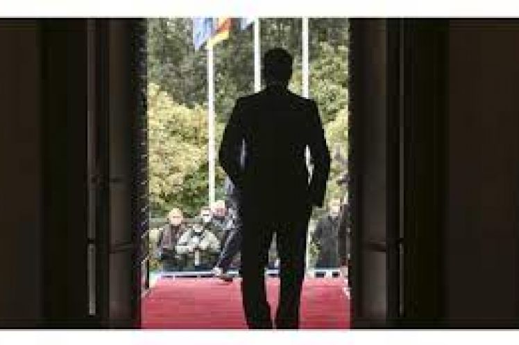 Μητσοτάκης τέλος – Συγκυβέρνηση και δοτός πρωθυπουργός εν όψει;