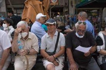 Συνταξιοδικείο, νεροπίστολα και ασφαλισμένοι οκτώ ετών