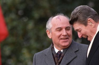Γκορμπατσόφ και η κατάρρευση του «υπαρκτού», του Γιάννη Τόλιου