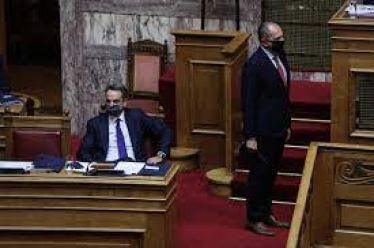 Μιλούσα με τον Δημητριάδη που μιλούσε με τον Γεραπετρίτη που…