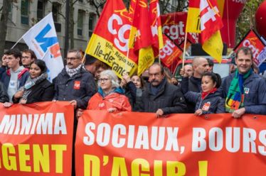 Η Γαλλία των συνδικάτων, της νεολαίας και της αριστεράς συσπειρώνεται,…