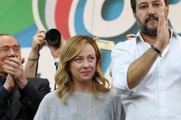 “Διαβάζοντας” τις ιταλικές εκλογές από δύο πλευρές