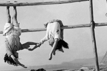Για να γκρεμιστεί το καθεστώς του βιασμού πρέπει να γκρεμιστεί…