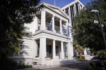 Εξωτερική πολιτική ειρήνης με δικαιοσύνη, του Δημήτρη Καλτσώνη