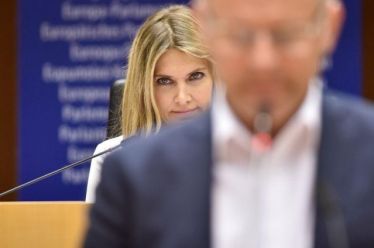 Στο απυρόβλητο