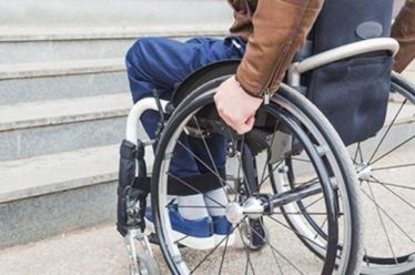 Η κρυφή ζωή των ανθρώπων με αναπηρία να γίνει φωτεινή…