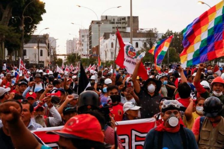 Τρίτος μήνας της Περουβιανής αντίστασης!