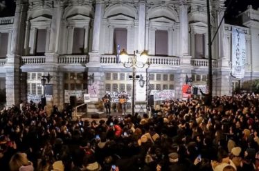 Πολιτισμός: Η βαριά μας βιομηχανία; του Γιάννη Νταλιάνη