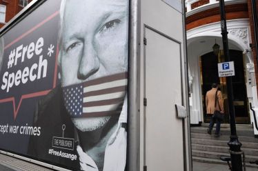 Χόρχε, Predator, Cambridge Analytica: Η δημοκρατία σε κίνδυνο