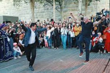 Η φιλία των λαών, η υποκρισία της διπλωματίας των σεισμών…
