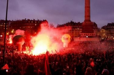 Στην υπεράσπιση των συντάξεων ενάντια στον Μακρόν, η προοπτική της…