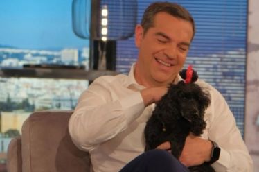 Περί του «ανώριμου λαού» ή η ποικιλότροπη εξυπηρέτηση του καθεστώτος…