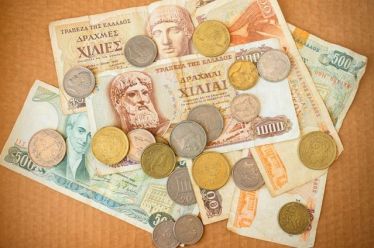 Ποιος φοβάται τα «τοπικά νομίσματα»;