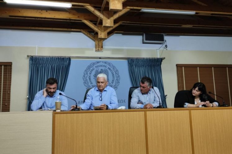Μεγάλη η συμμετοχή των ευαισθητοποιημένων πολιτών στις εκδηλώσεις της Περιφέρειας για τα αδέσποτα και δεσποζόμενα ζώα