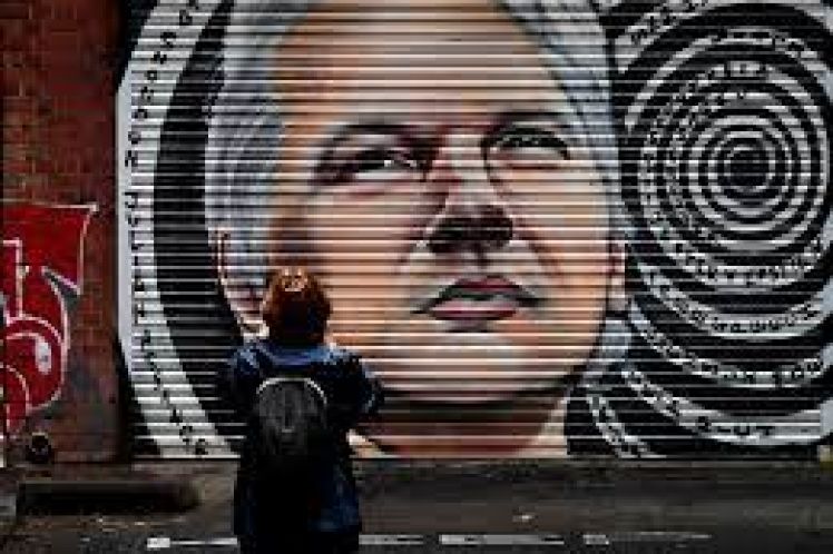 Νέα έρευνα του FBI κατά του Τζούλιαν Ασάνζ