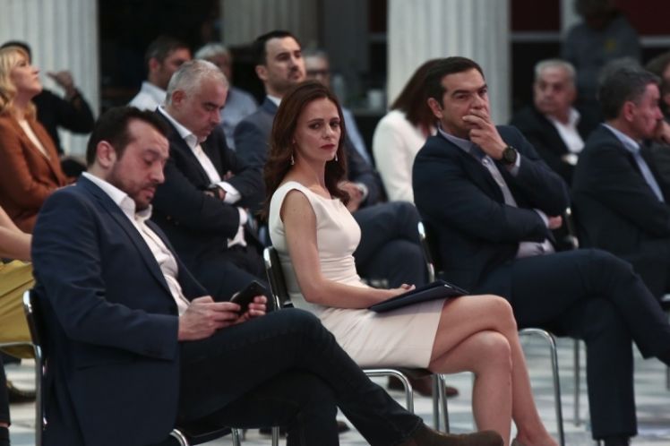 Κριτική 10 σημείων στην βασική υποψήφια πρόεδρο του ΣΥΡΙΖΑ-ΠΣ//του Κώστα Καλλωνιάτη