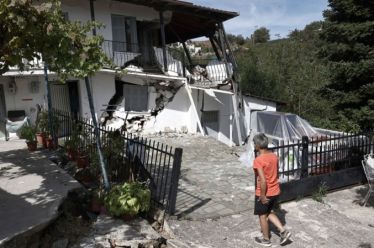 Φτωχοποίηση, υποβάθμιση υποδομών κι απάτες θα επιφέρει η υποχρεωτική ασφάλιση…