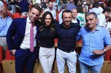 ΣΥΡΙΖΑ: Θέλω να γίνω σαν Αμερικάνος… και γίνομαι Ουκρανός