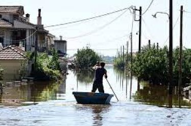 Πλημμύρες, προσαρμογή και αυτοδιοίκηση (ή αλλιώς πώς σκάβουμε τον ίδιο…