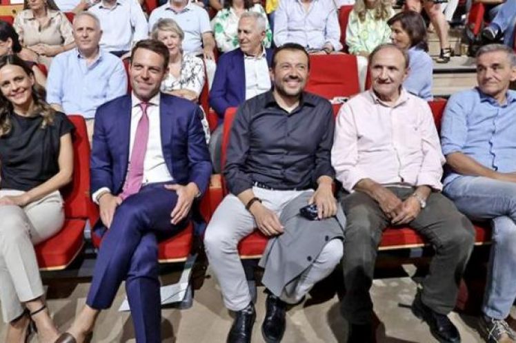 ΣΥΡΙΖΑ: Μετά τον αρχηγό, θα διαλέξουν κόμμα
