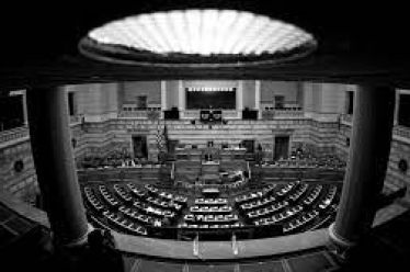 Γιατί η Ελλάδα χρειάζεται μια σκιώδη κυβέρνηση