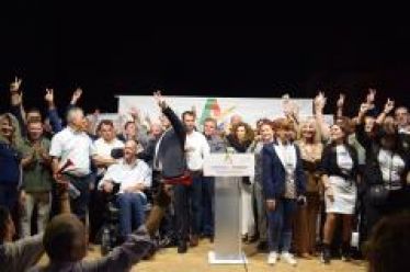 Μήνυμα νίκης και ανατροπής του Δημήτρη Τραπεζιώτη από την πλατεία…