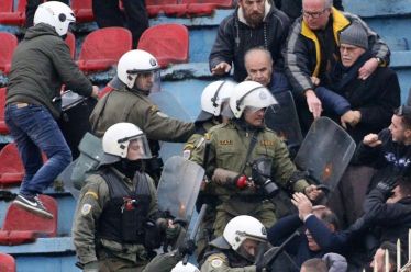Η όντως βία, μέσα κι έξω απ’ τα γήπεδα