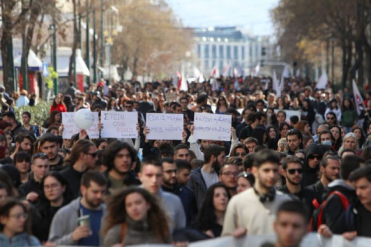 Τέμπη, ένας χρόνος μετά: οι ίδιες εγκληματικές πολιτικές