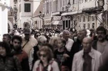 Δραματική επιδείνωση του δημογραφικού και φυσική μείωση των Ελλήνων κατα…