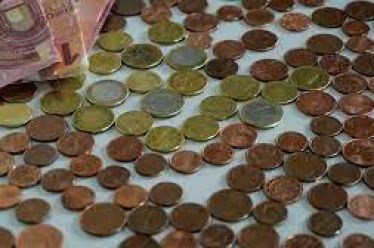 Αύξηση 39 ευρώ τον μήνα καθαρά στον κατώτατο μισθό