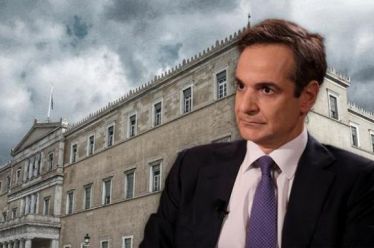 Οι πολιτικές εξελίξεις στην κόψη του ξυραφιού