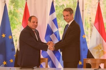 Το τρίγωνο Μητσοτάκης-Σίσι-Νετανιάχου: εμπόδιο στη διεθνή ανθρωπιστική πορεία