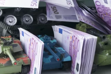 Πολυκρίση, πόλεμος και νέα λιτότητα