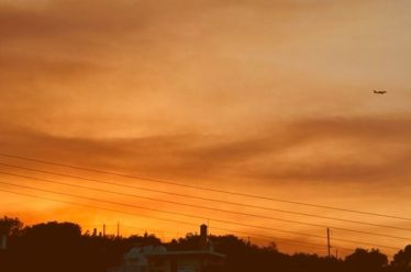 Λεφτά για ουσιαστική πολιτική προστασία — Όχι για Μπελαρά και F-35