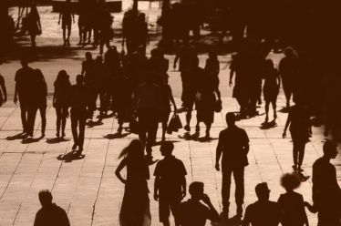 Η υπαρξιακή απειλή του Δημογραφικού: Πώς φτάσαμε ως εδώ και τι πρέπει να γίνει;