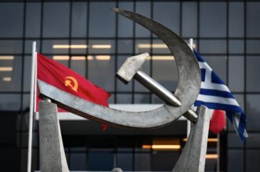 Η κριτική στο ΚΚΕ συνιστά αντικομμουνισμό; του Βασίλη Λιόση