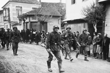 Κάτω οι πόλεμοι και η πατρίδα