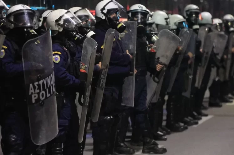 Οταν η αστυνομία και η Εισαγγελία μπαίνουν στην αυλή του σχολείου