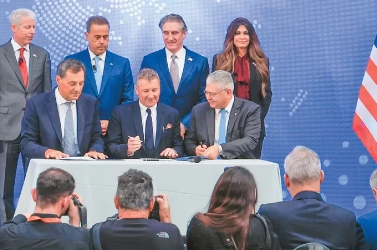 Ελλάδα: «πλατφόρμα» και υπόγειο