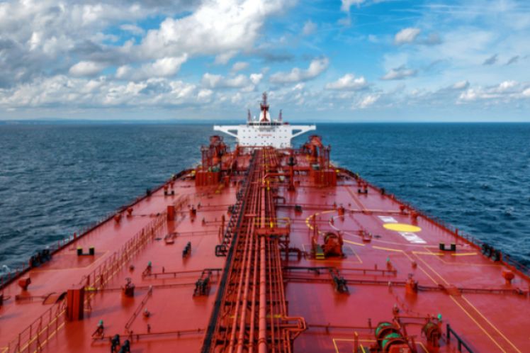 Η «συμμαχία» Τραμπ – ελλήνων εφοπλιστών απέναντι στην (ανήμπορη) ΕΕ και η Αριστερά