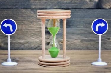 Το «σοκ ενότητας» και το αδιέξοδο της μεταπολιτικής Αριστεράς // /του Κώστα Καλλωνιάτη