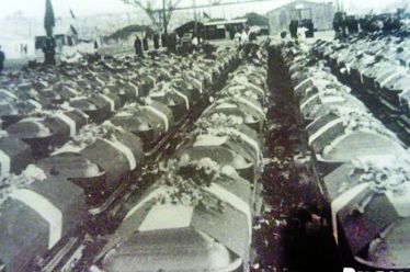 Τα φέρετρα του Δένδια είναι το μέλλον που μας ετοιμάζουν, του Νίκου Γουρλά