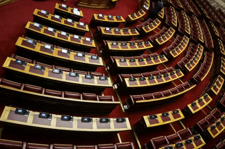 Μέσα στο χάος…