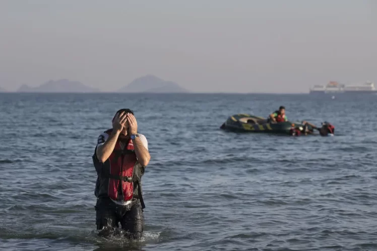 Καθείς και η Ιθάκη του